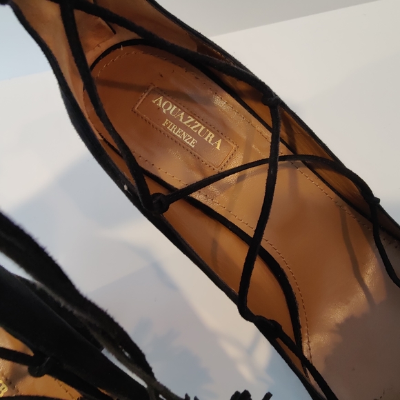 Aquazzura Black Suede Tassel Accents Pumps - Picture 8 of 12